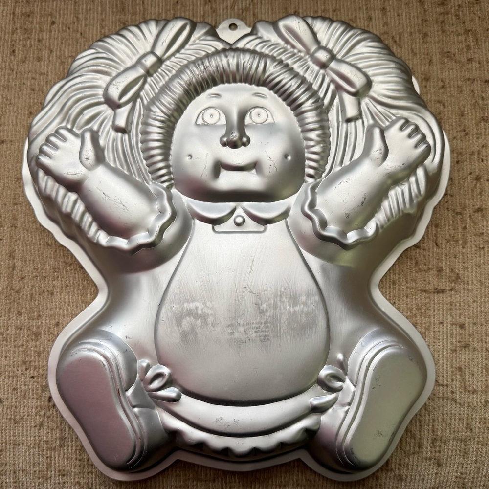 Wilton Cabbage Patch Kid Cake Pan